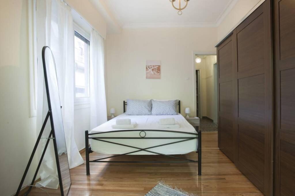Apartment Three Bedrooms At The Center Of *